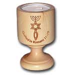 Olivenholz-Kerzenständer mit Messianischem Symbol